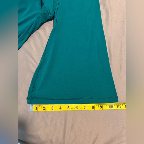 Offline by Aerie Real Me Flare Hi-Rise Crossbody Leggings Size M Emerald Green - Picture 11 of 12